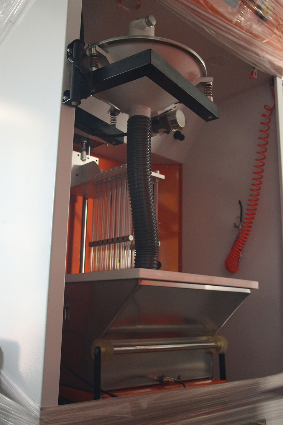 Powder centre